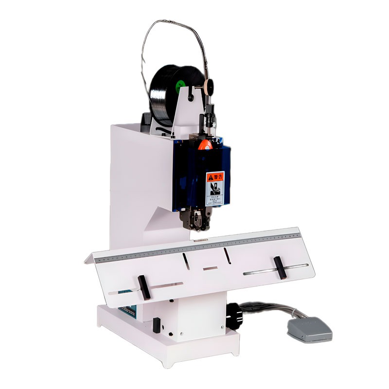 Купить Настольная проволокошвейная машина SF-8702H – Printconsulting Настольная проволокошвейная машина SF-8702H – фото оборудования